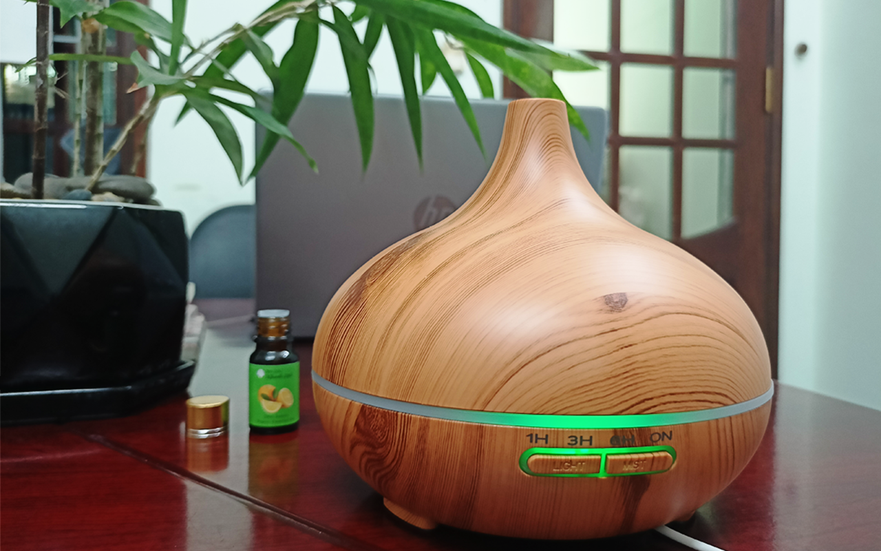 tinh dau khuech tan trong phong lam viec