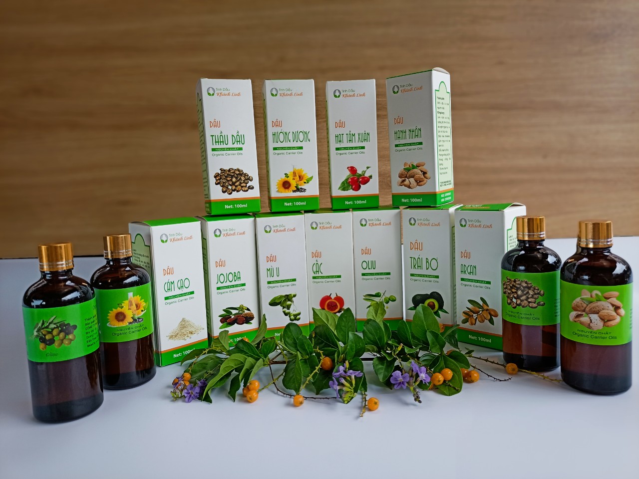 CHÍN LOẠI DẦU NỀN CHO TINH DẦU